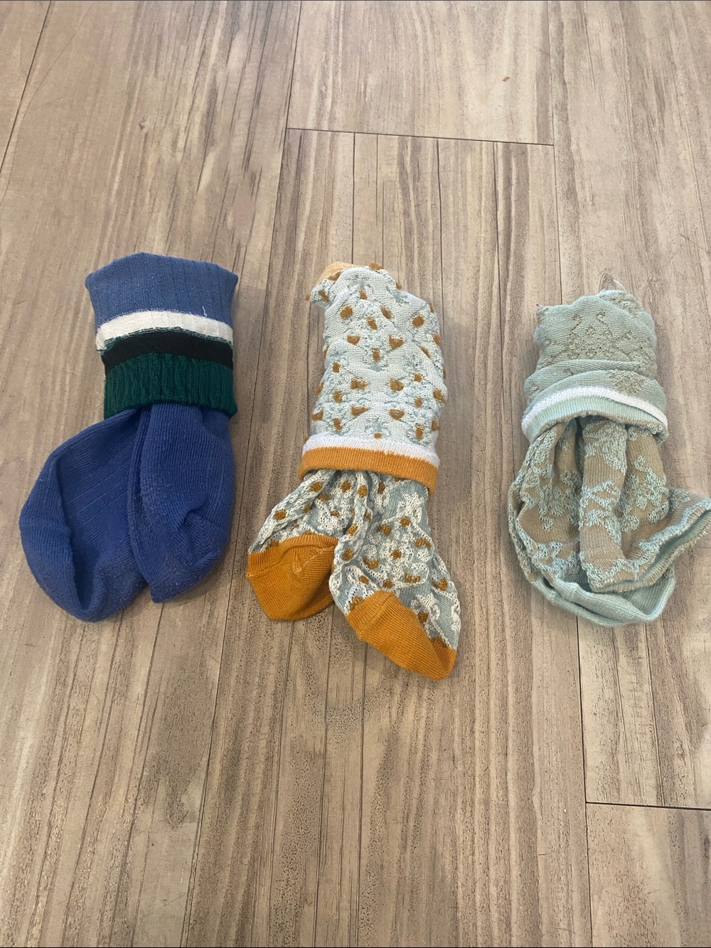 *(NEW)* *3 PCK SOCKS* (ALL UNIQUE PRINTS) 🧦 SHEIN